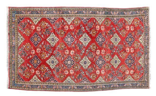 Appraisal: Hand-tied Persian Heriz rug approx ' l ' w