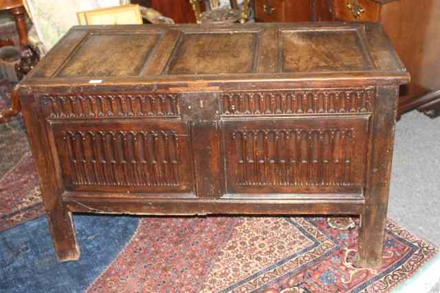 Appraisal: AN TH CENTURY OAK COFFER with triple moulded top and