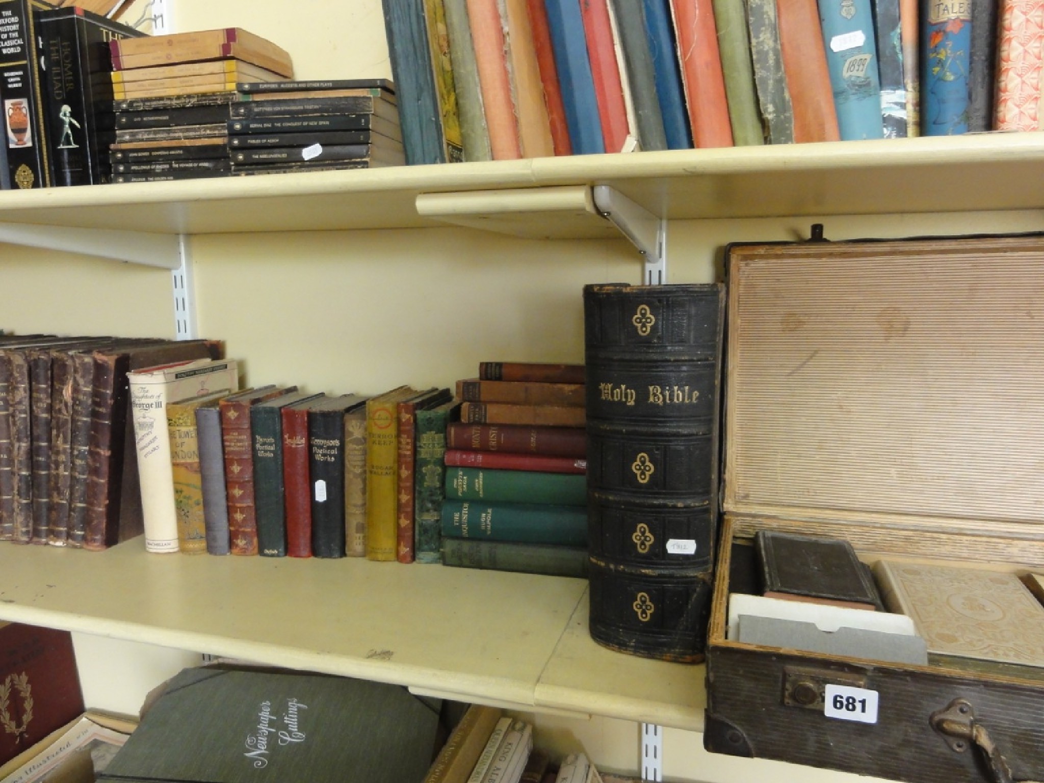 Appraisal: Miscellaneous books including works by Dickens poets including Byron Longfellow