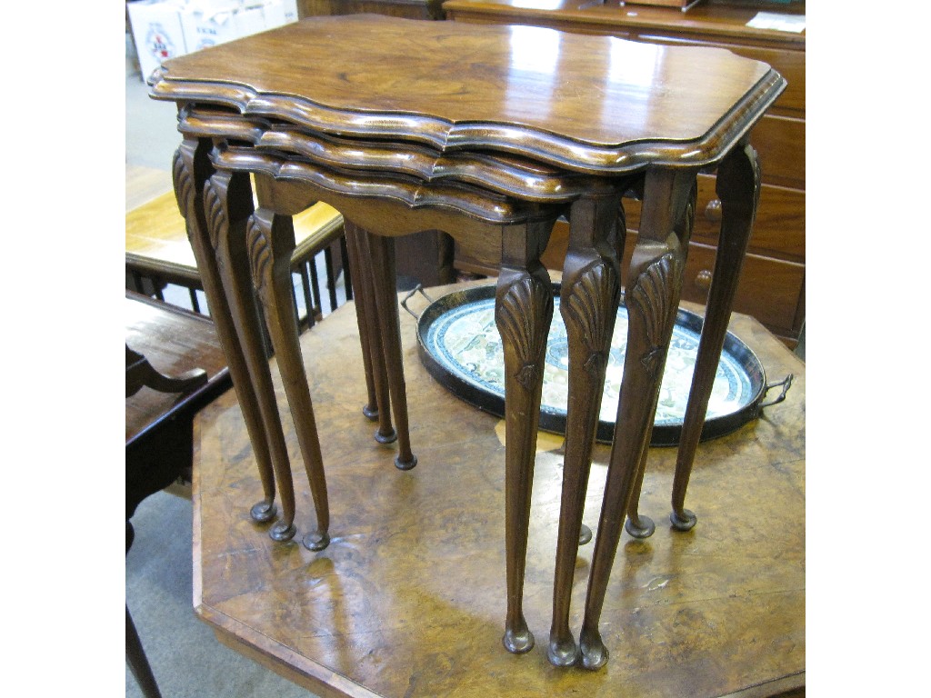 Appraisal: Nest of three tables