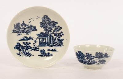 Appraisal: A large Worcester tea bowl and saucer in the blue