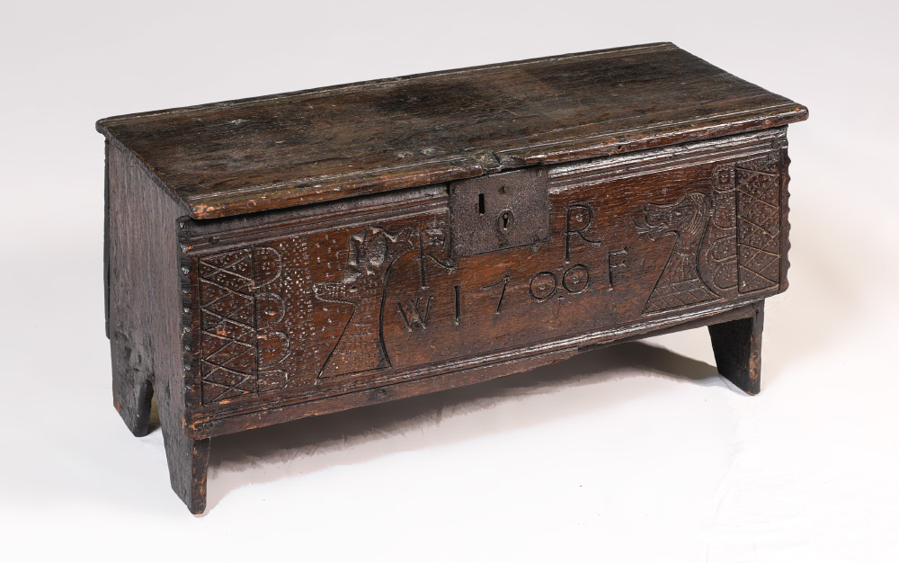 Appraisal: DATED CONTINENTAL CARVED BOX Hinged single board lid with carved