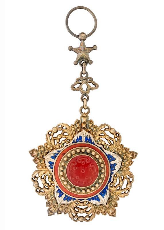 Appraisal: A ST CLASS SET OF THE CHINESE ORDER OF THE