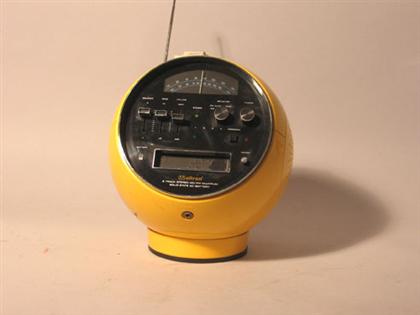 Appraisal: Weltron Am Fm Vibrant Yellow Multiplex Track Radio H in