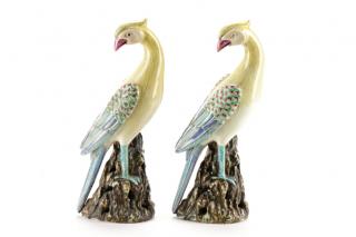 Appraisal: Pair of Chinese Export Porcelain Cockatoos Chinese early to mid