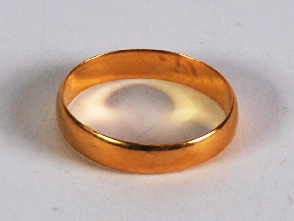 Appraisal: EDWARDIAN ct GOLD BROAD WEDDING RING Birmingham gms EST -