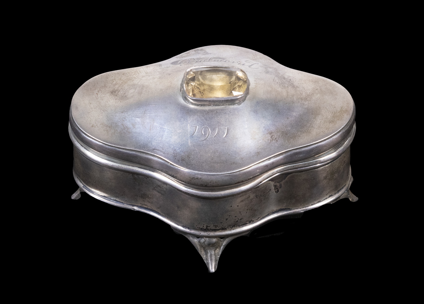 Appraisal: ENGLISH SILVER BOX WITH ROYAL ASSOCIATION Sterling Silver Quatrefoil Shaped