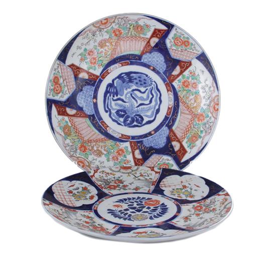 Appraisal: Japanese Imari porcelain chargers Meiji period similarly decorated in traditional