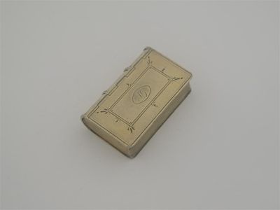 Appraisal: A George III silvergilt snuff box in the form of