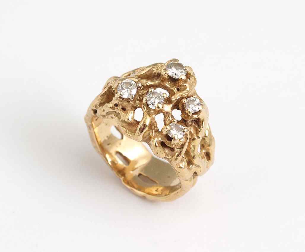 Appraisal: SIGNED ARTHUR KING DESIGNER DIAMOND RING K yellow gold ring