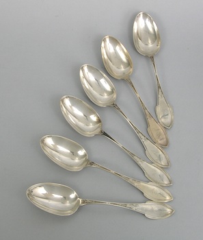 Appraisal: A Set of Six Sterling Silver Soup Spoons Zephyr Pattern