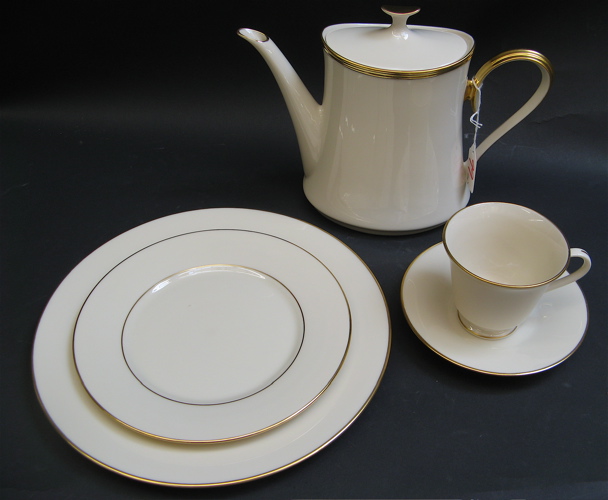 Appraisal: LENOX FINE CHINA SET pieces Hayworth Pattern gold bands on