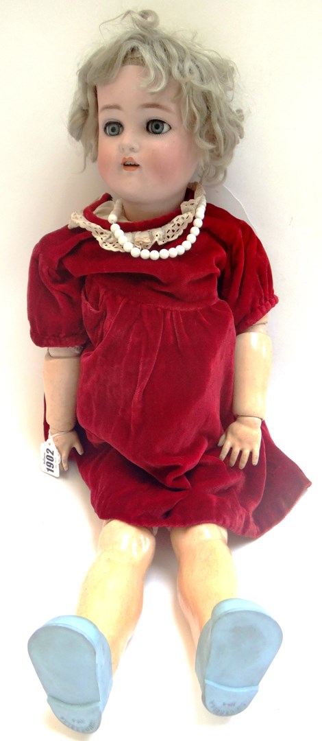 Appraisal: A Simon and Halbig bisque head doll early th century