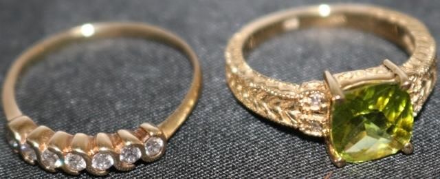 Appraisal: LOT OF TWO KT YELLOW GOLD RINGS TO INCLUDE KT