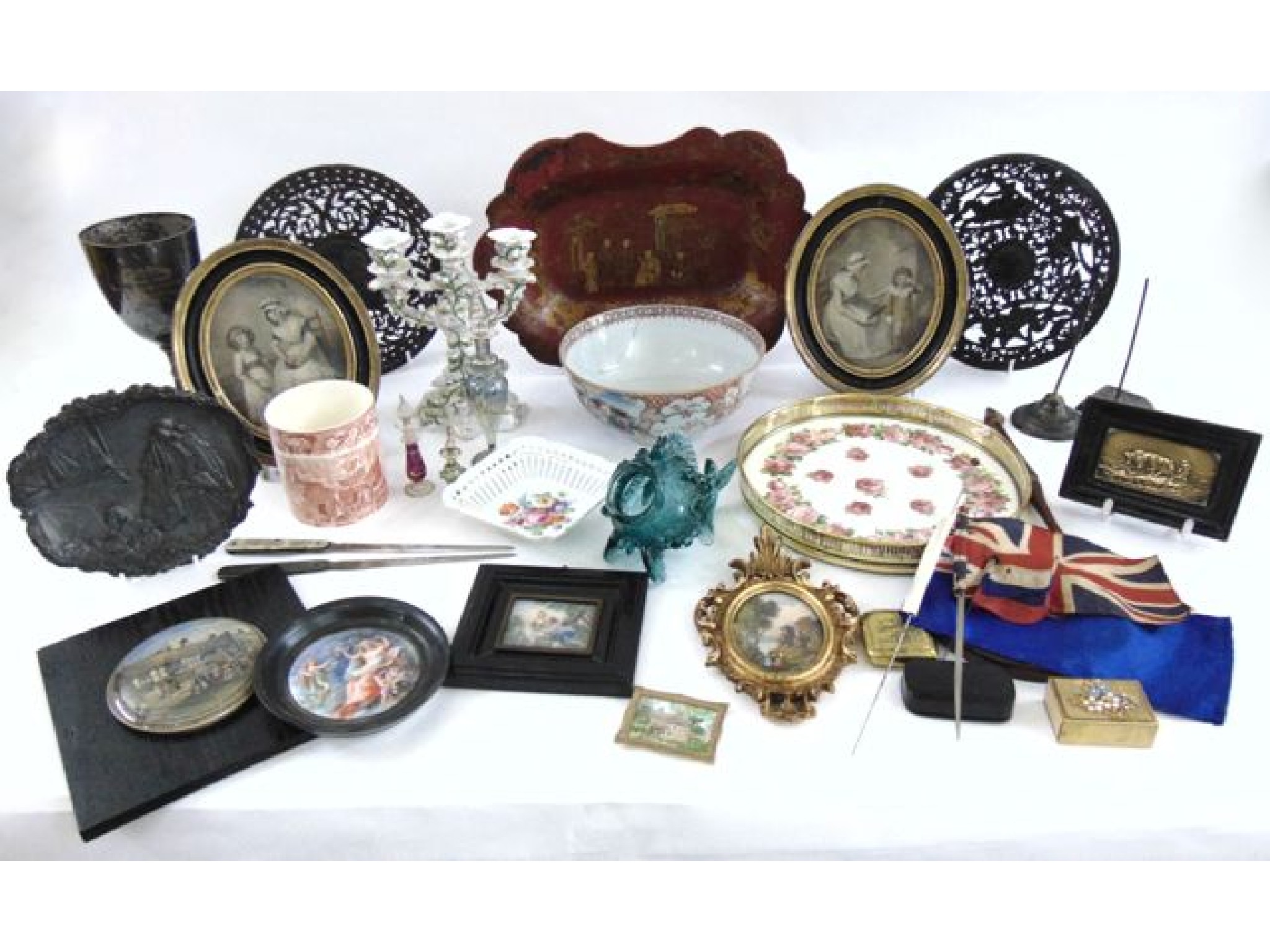 Appraisal: A box containing a miscellaneous collection including a silver plated