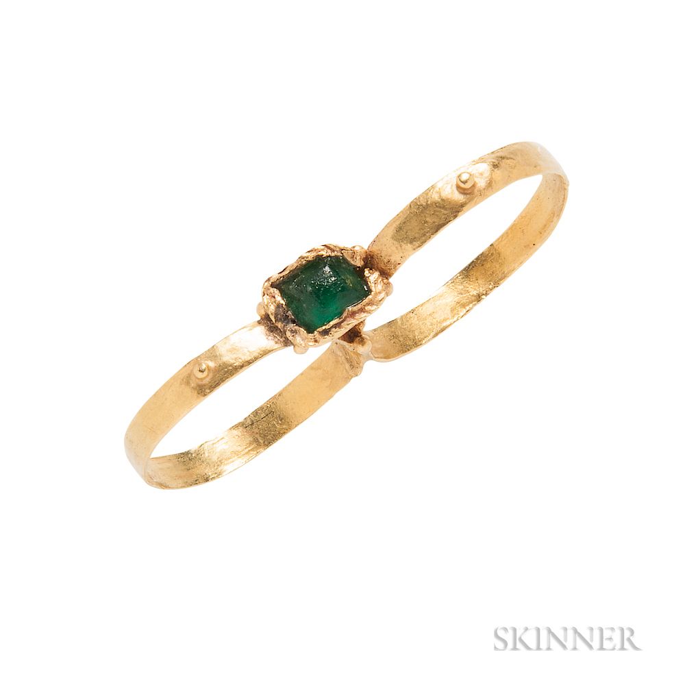 Appraisal: Gold and Emerald Double-finger Ring Gold and Emerald Double-finger Ring