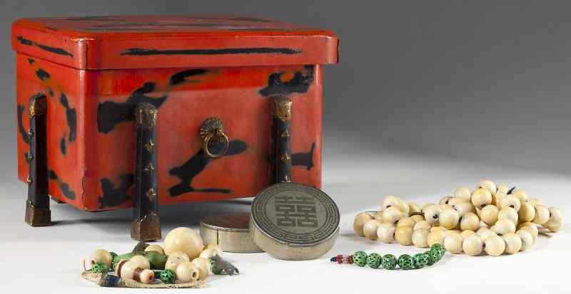 Appraisal: Collection of Antique Asian Objectsincluding a Japanese lacquer box th