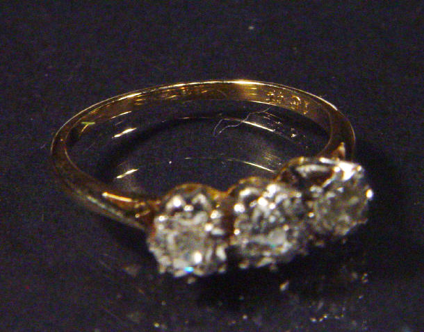 Appraisal: Three stone diamond ring approx ct