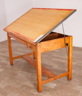 Appraisal: Oak Drafting Table Oak framed drafting table has an adjustable