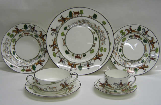 Appraisal: COALPORT AND WEDGWOOD BONE CHINA DINNERWARE Hunting Scene pattern comprising