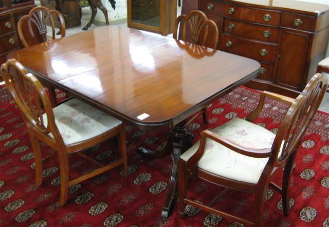 Appraisal: FEDERAL STYLE MAHOGANY DINING TABLE AND CHAIR SET New Travis