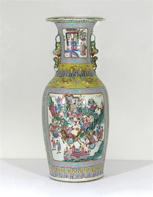 Appraisal: A massive Chinese Canton vase with lion dogs to the