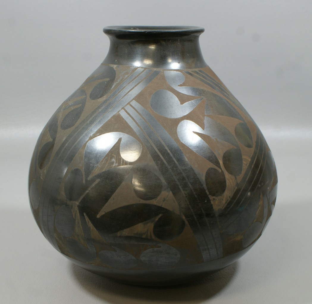 Appraisal: Mata Ortiz Black on Black pottery jar etched signature Lucie