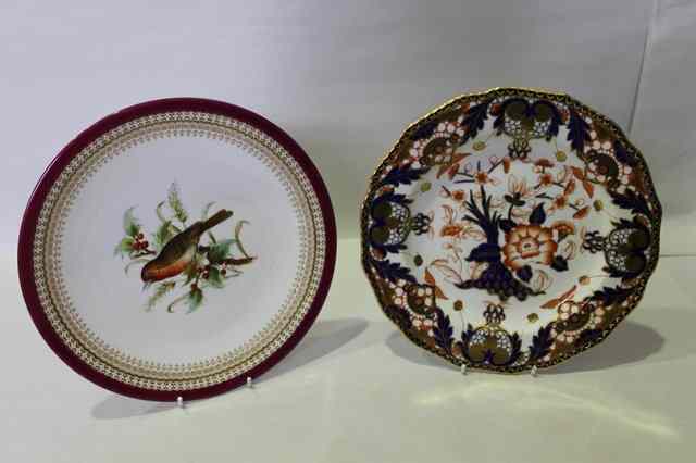 Appraisal: A PAIR OF ROYAL CROWN DERBY PLATES pattern a Derby