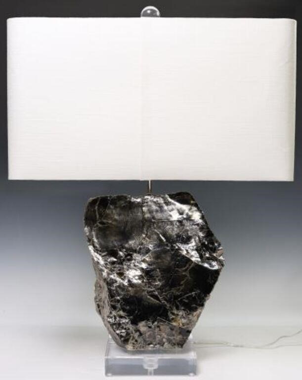 Appraisal: Mica specimen India now fashioned as a single-light table lamp