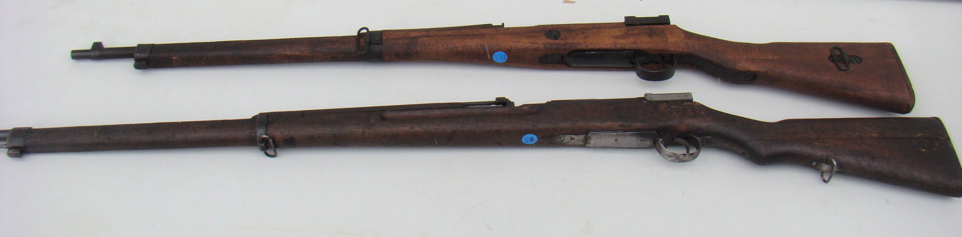 Appraisal: TWO JAPANESE WWII RIFLES mm no serial and mm serial