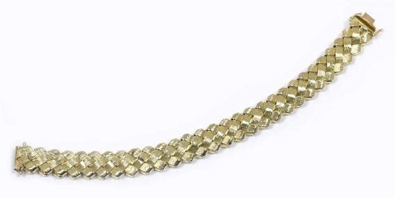 Appraisal: GOLD BRACELET Yellow gold g Attractive solid bracelet of braided