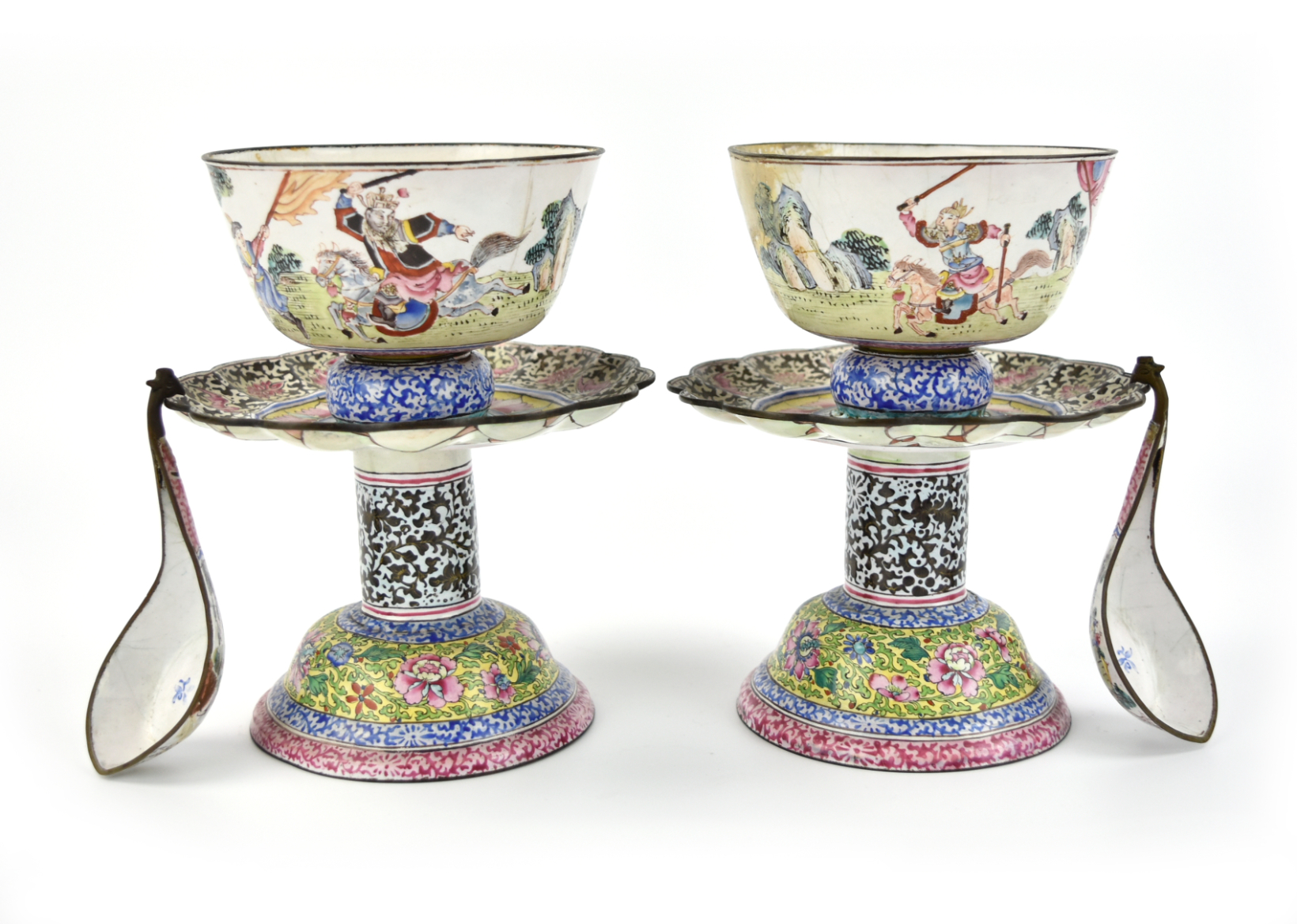 Appraisal: A pair of Chinese th C canton enamel cup and