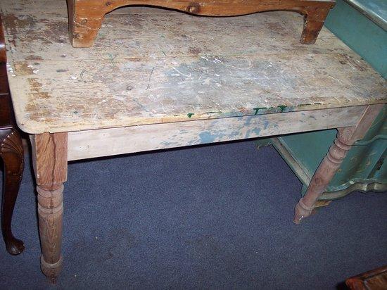 Appraisal: A rectangular pine table fitted a drawer to one end