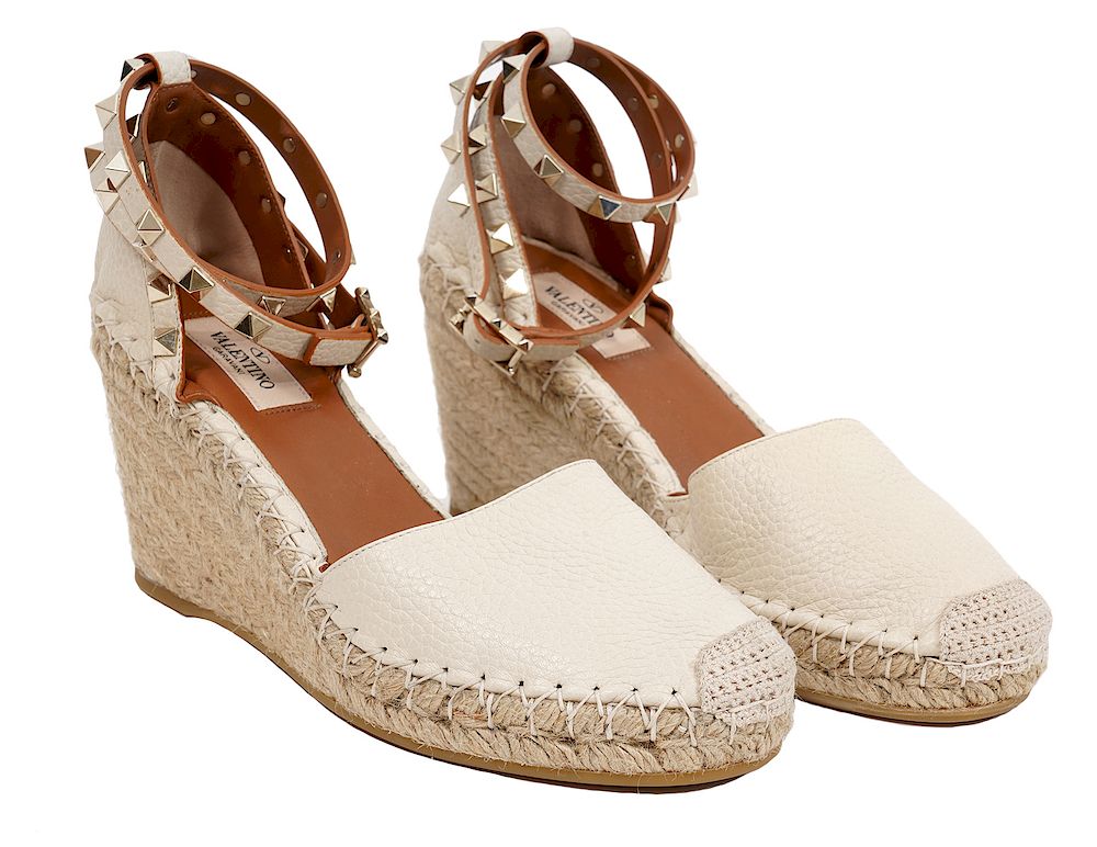 Appraisal: Valentino Garavani Beige Rockstud Espadrilles Valentino Garavani Rockstud Espadrilles Size