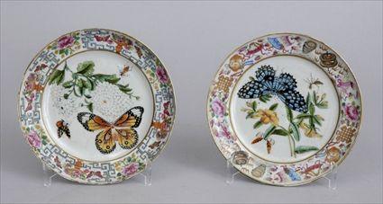 Appraisal: PAIR OF CHINESE EXPORT PORCELAIN FAMILLE ROSE PLATES Enameled with