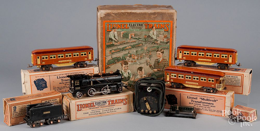 Appraisal: Lionel five-piece no train set Lionel five-piece no train set