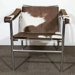 Appraisal: Le Corbusier Mid Mid-Century Modern LC sling chair by Le