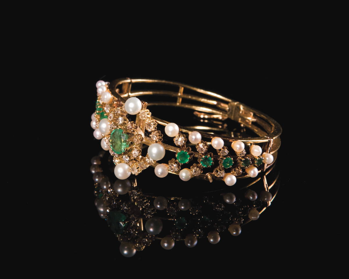 Appraisal: EDWARDIAN KT GOLD EMERALD PEARL AND DIAMOND BRACELET