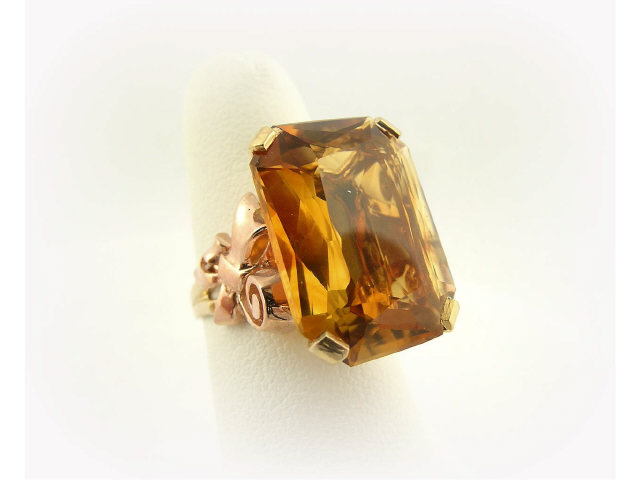 Appraisal: K gold ring set with large emerald-cut citrine