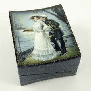 Appraisal: Erotic Russian Lacquer Papier Mache Box th century Depicts a