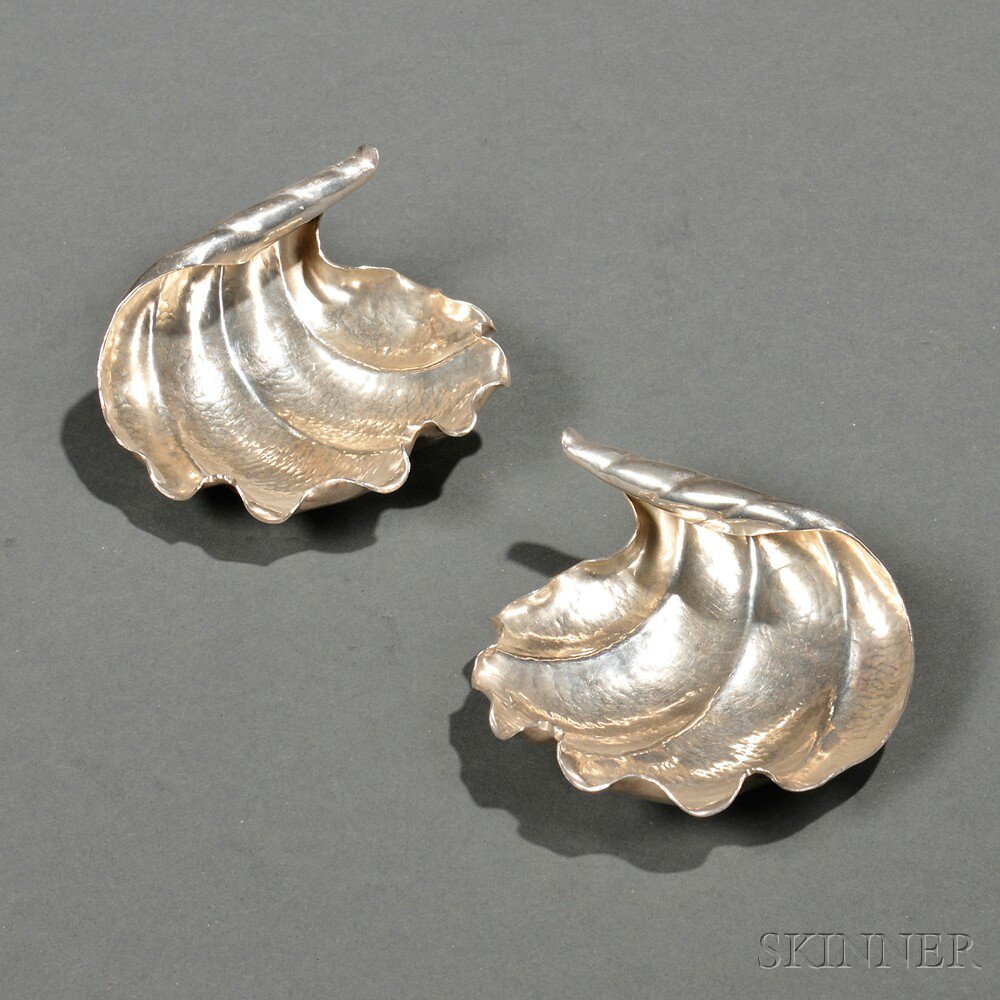 Appraisal: Two Buccellati-type Sterling Silver Shell-form Dishes Italy mid- th century