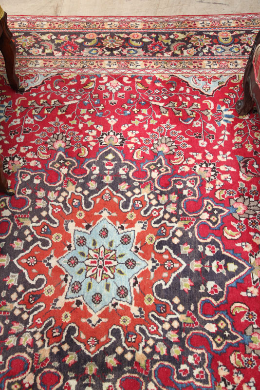 Appraisal: CONTEMPORARY ROOM SIZE HAND KNOTTED PERSIAN MASHED RUG This rug