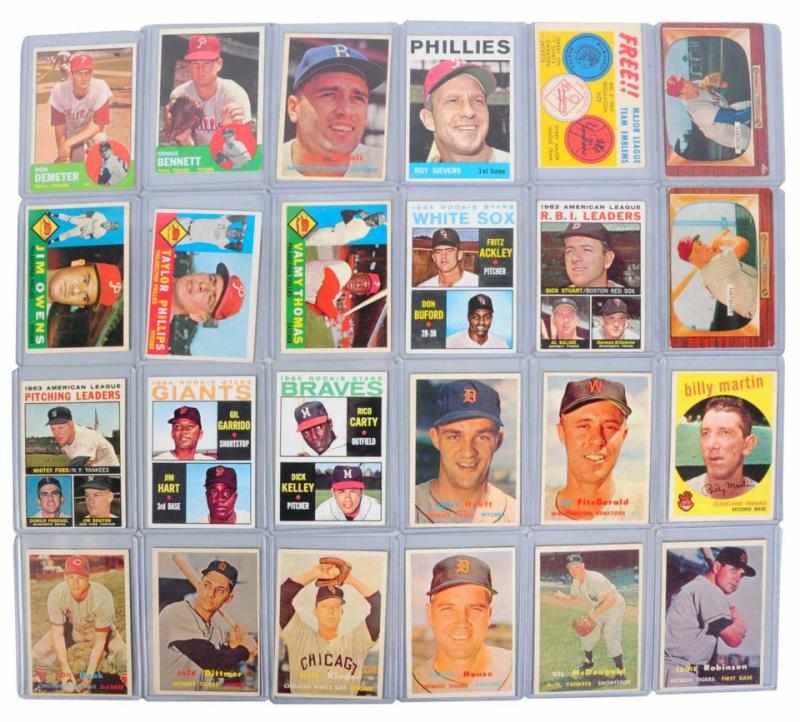 Appraisal: Lot of Vintage Topps Bowman Baseball Cards Circa s to