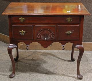 Appraisal: Chippendale low boy circa executed in mahogany having a rectangular