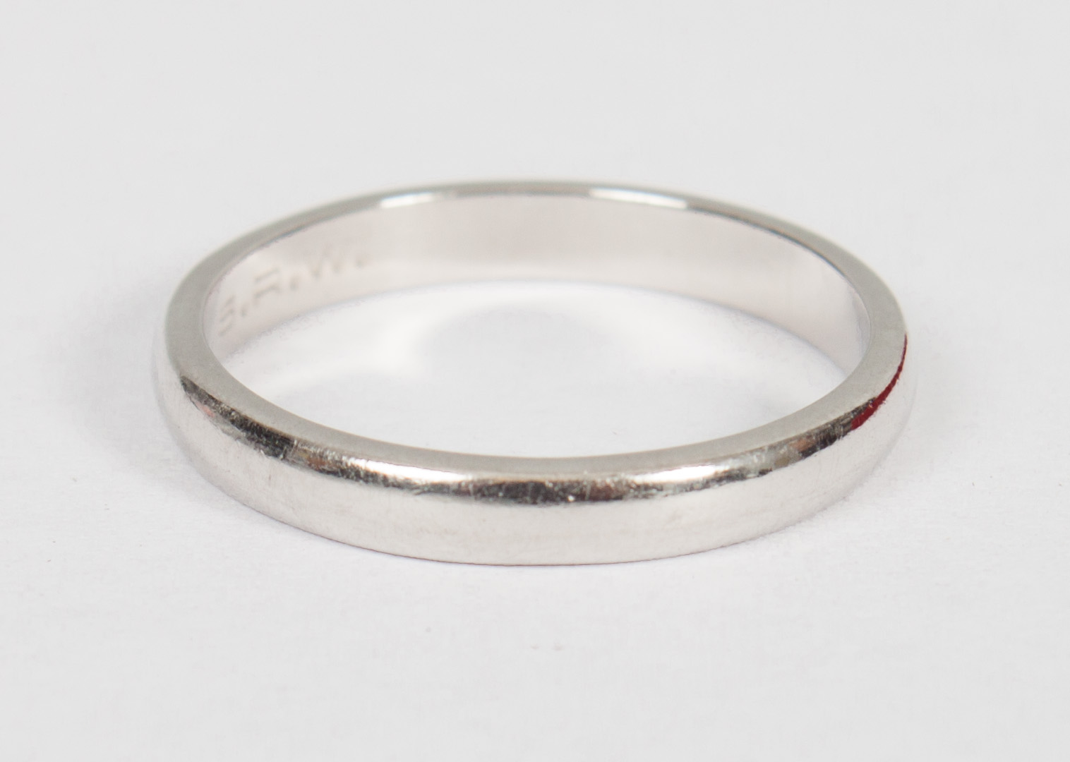 Appraisal: Platinum wedding band size grams