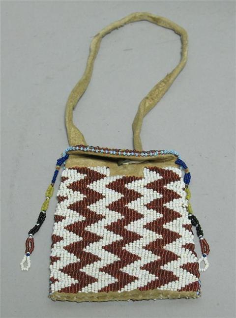 Appraisal: ATTR APACHE NATIVE AMERICAN BEADED POUCHE Probably Apache purchased 's