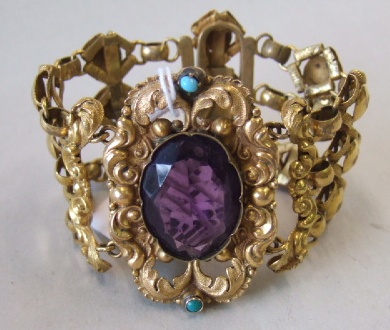 Appraisal: A Victorian gilt metal mounted mauve paste chain link bracelet