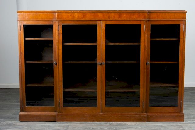 Appraisal: Mahogany Block Front Bookcase Mahogany block front bookcase having a