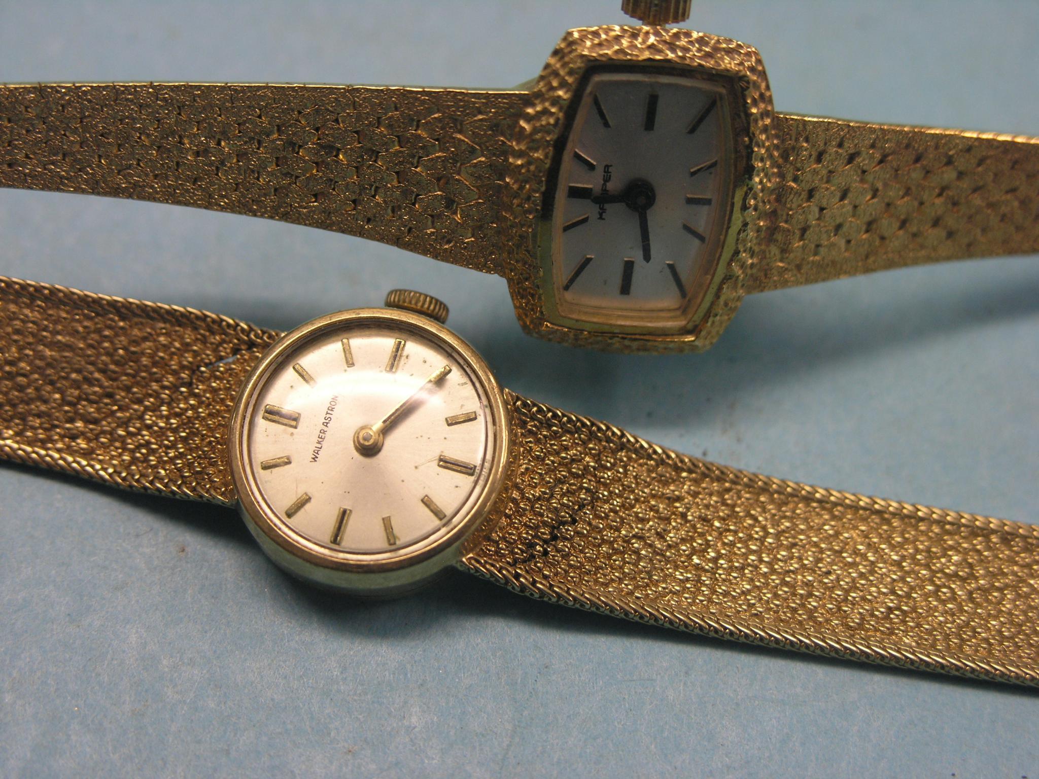 Appraisal: A lady's Kasper ct gold wristwatch on flexible textured ct