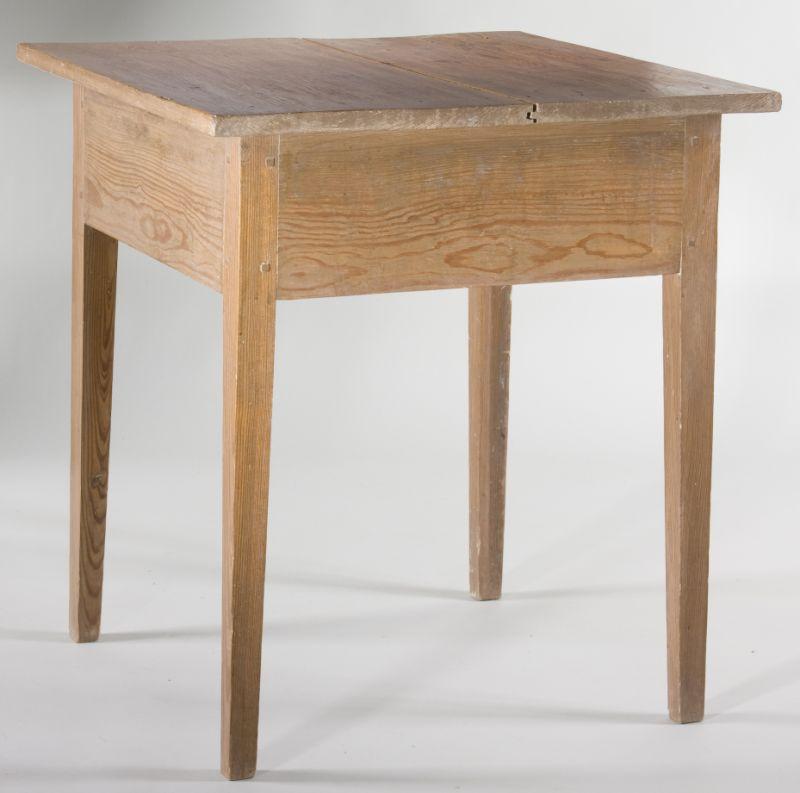 Appraisal: Southern Center Table th century yellow pine with square nail